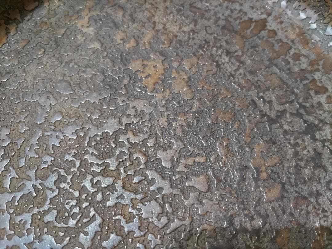 超絶技巧！虫食い模様　丸盆　在銘　中国？