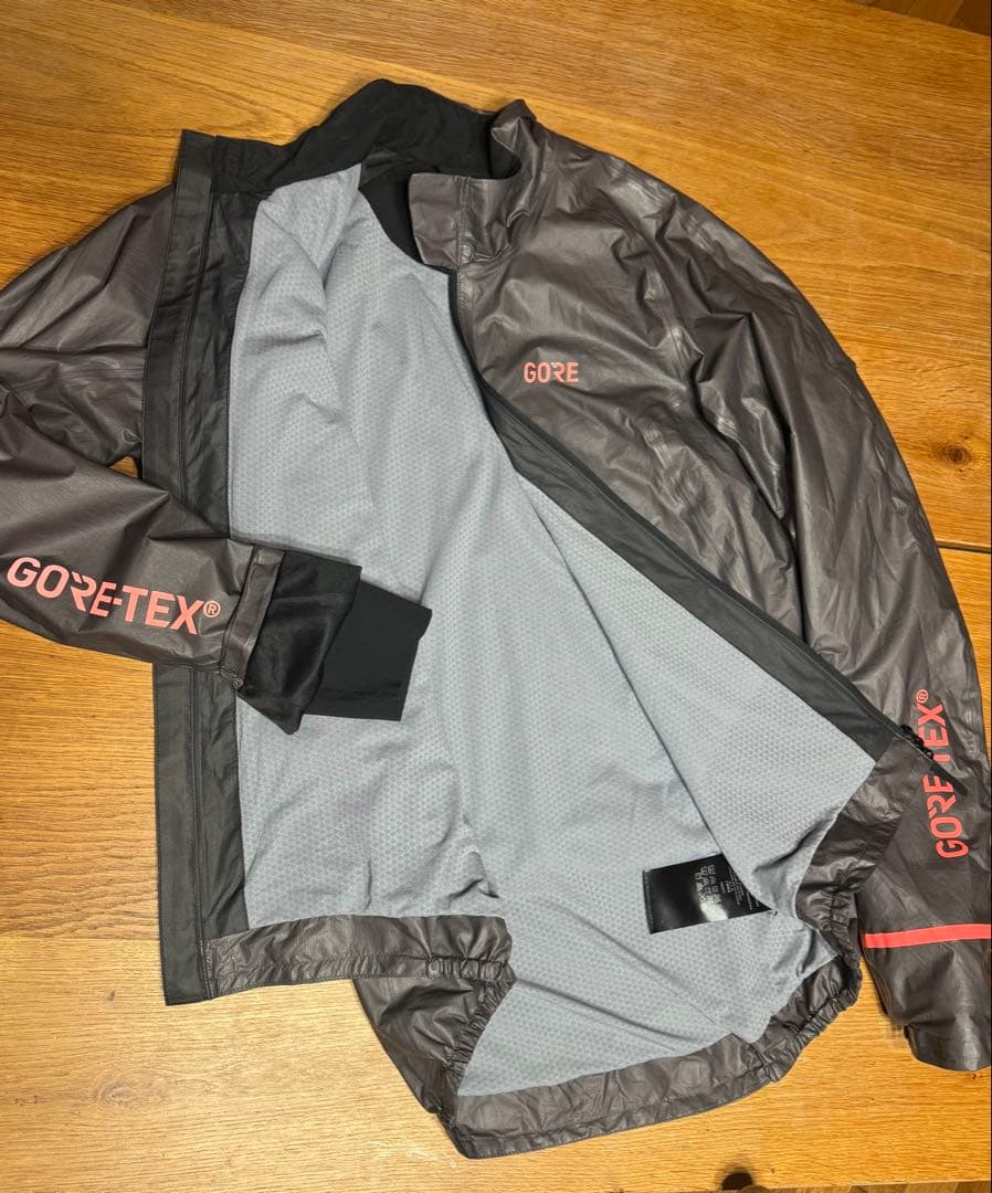 軽量フルジップジャケット GORE-TEX ゴアテックス シェイクドライ