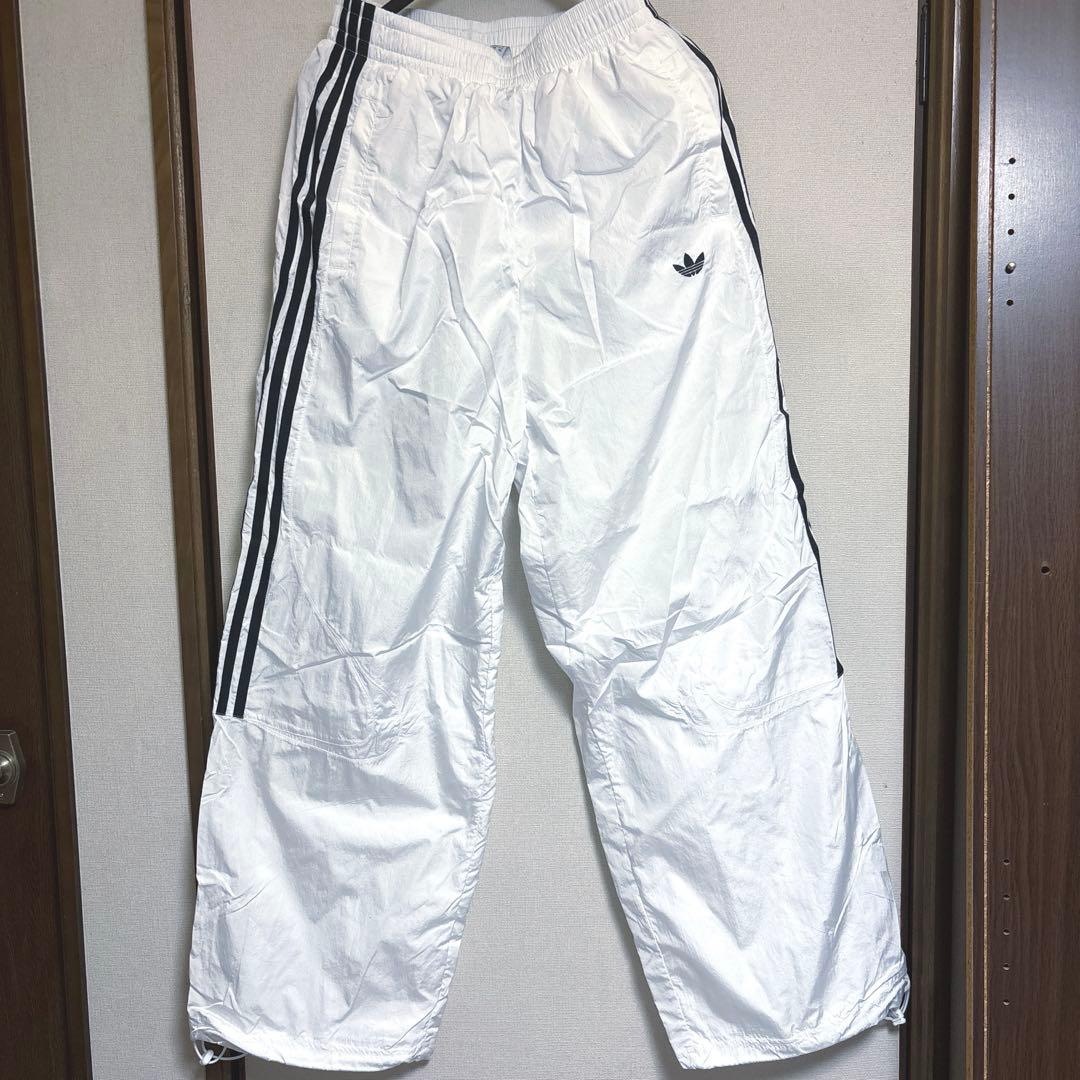 adidas アディダス チームガイスト オーバーサイズ トラックパンツ 白