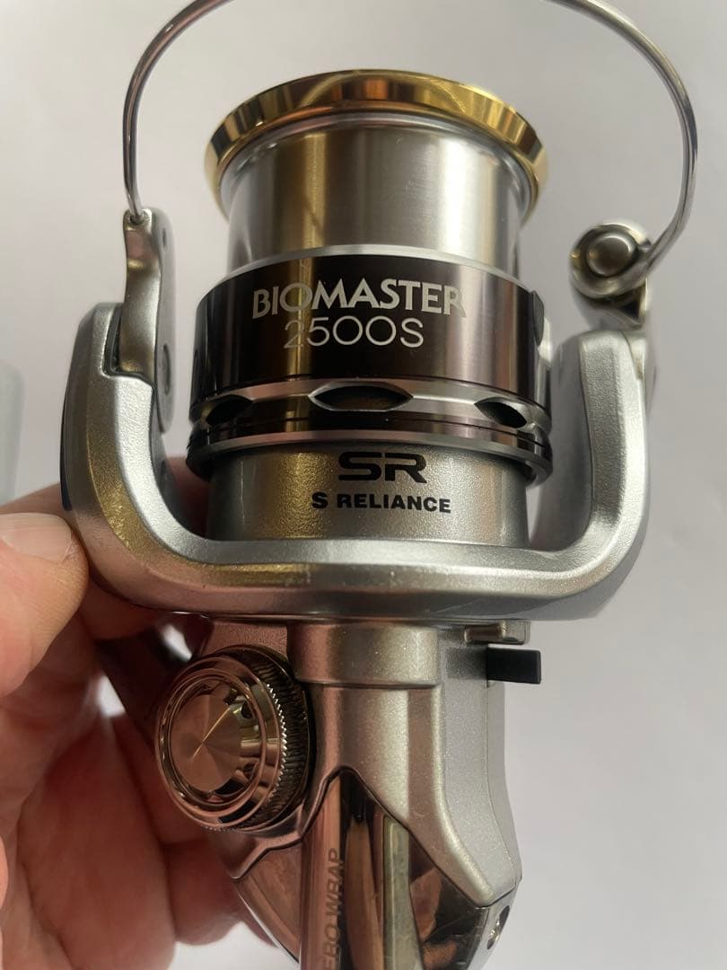 最終値下⭐️超美品シマノSHIMANO11バイオマスター2500Sスピニングリール
