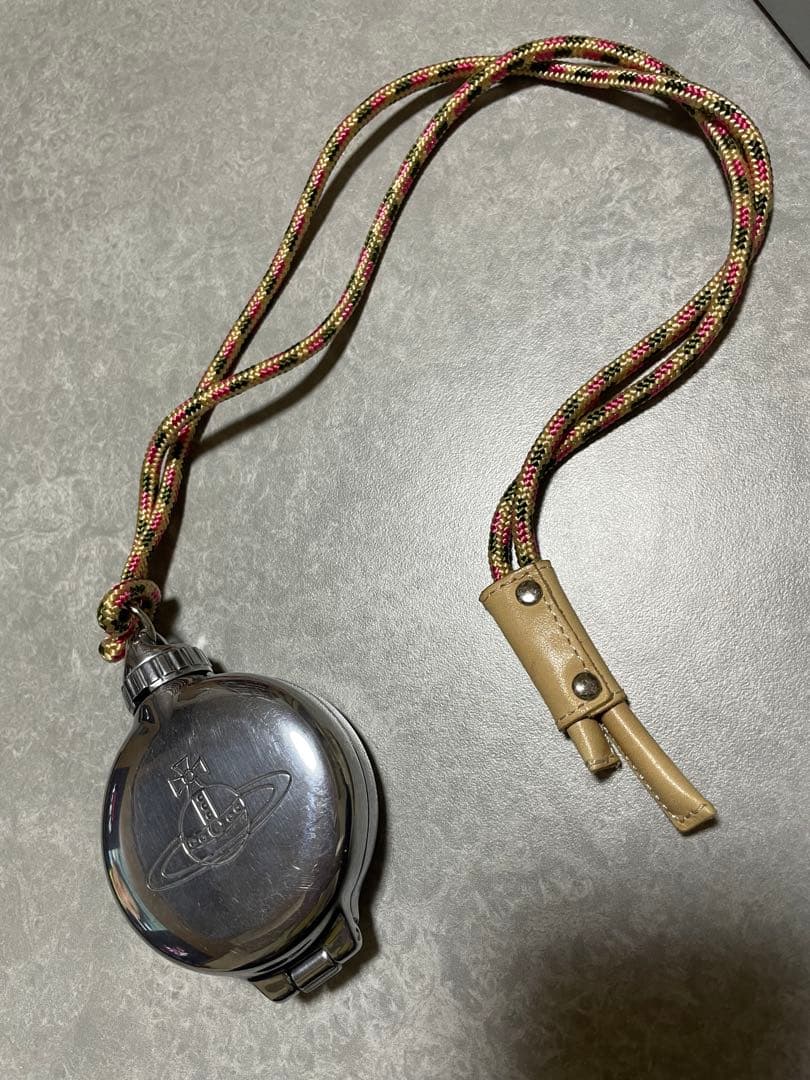 Vivienne Westwood 携帯灰皿