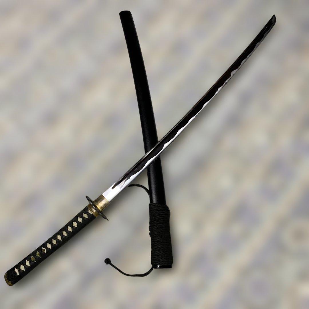 高級長刃居合刀 黒柄 八丸角透し鍔 黒梨地鞘