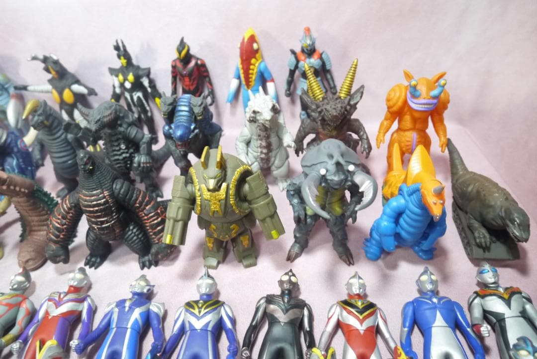 ウルトラヒーローシリーズ500　ウルトラ怪獣シリーズ500　ソフビ　101体