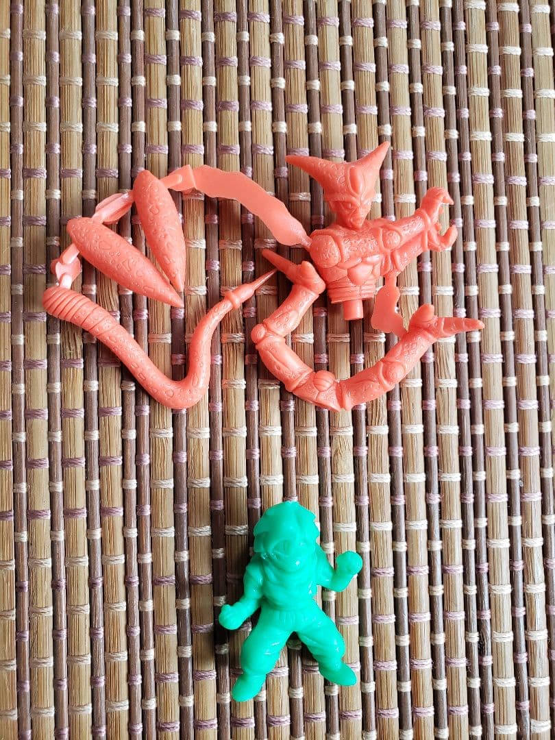 ドラゴンボール消しゴムバトルフィギュアパート2セルかめはめ派　孫悟飯　新品