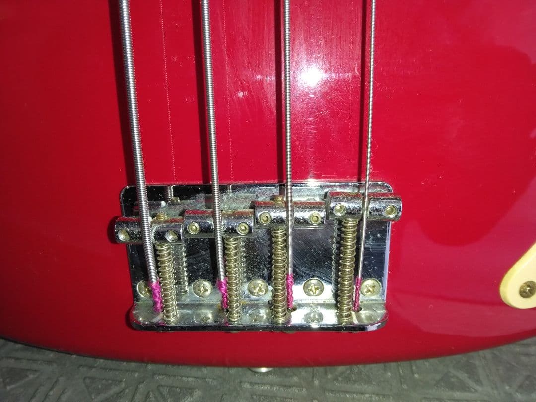 FERNANDESベースギター送料込