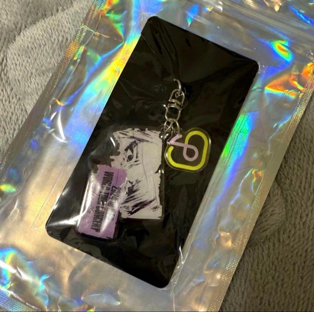 IU HEREH ワールドツアー マニラ コンサート 入場特典