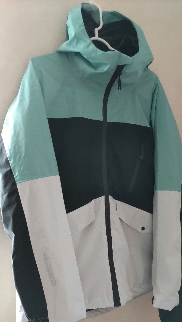 2025年モデルワークマンイージス防水防寒スーツМスノーミントスキーウェア限定色