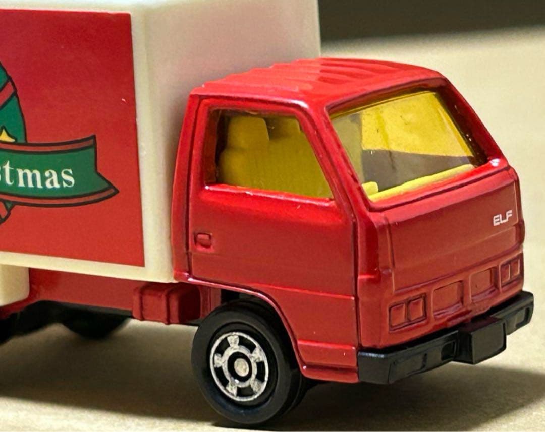 トミカ いすゞ エルフ メリークリスマス