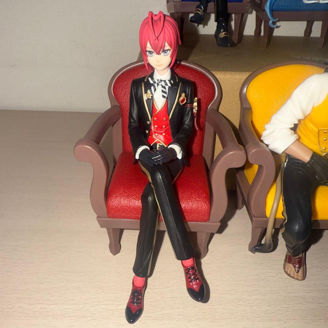 ツイステ フィギュア 寮長 全種