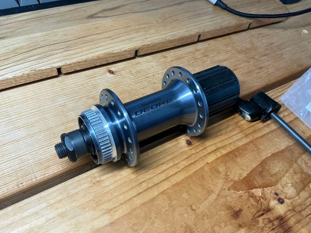 SHIMANO FH-M6000 HB-M6000 シルバー 32h 前後ハブ