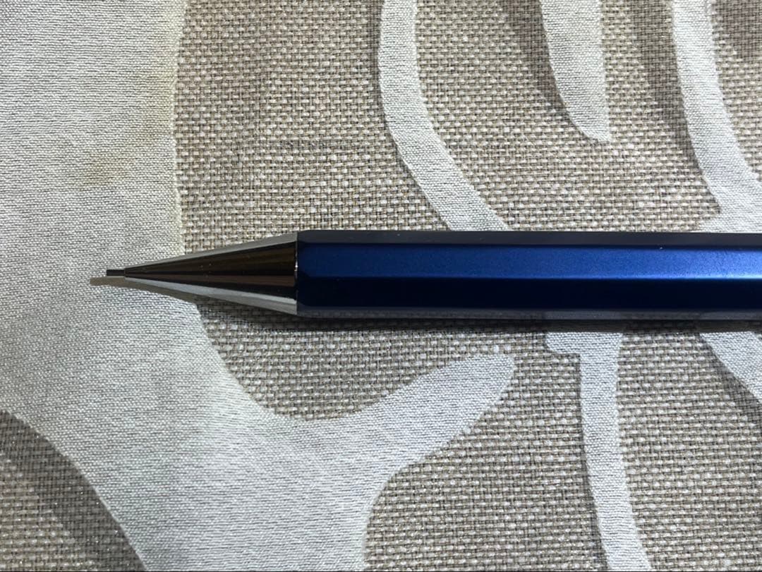 カヴェコスペシャル0.7mm シャープペンシル　クリップ付き