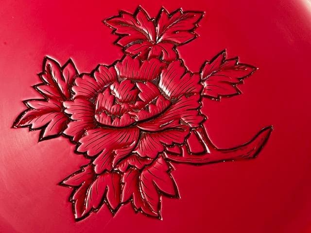 未使用 村上堆朱 菓子器 牌丹彫刻 木箱入り 伝統工芸 漆器