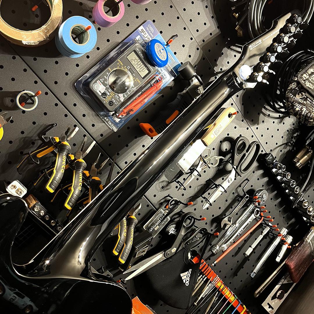 LTD SCT-607B（バリトンスケール7弦ギター）