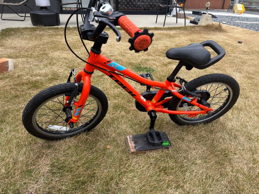 トレックTREK 16インチ キッズ自転車 オレンジ