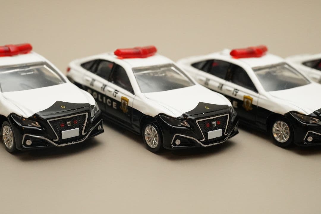 光る！LEDカスタム トミカ パトカー 6台セット