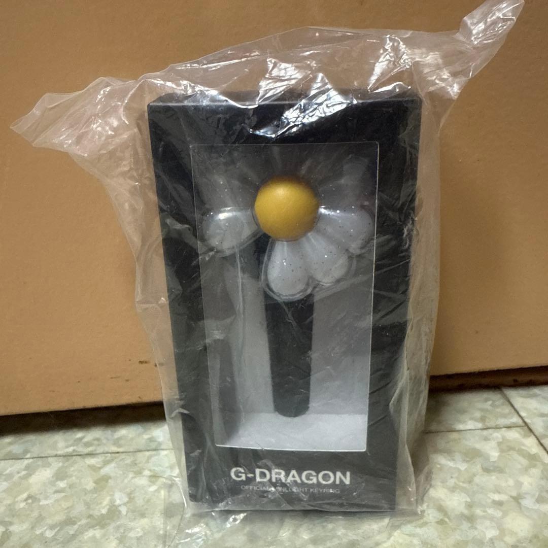 G-DRAGON 公式ミニキーホルダー