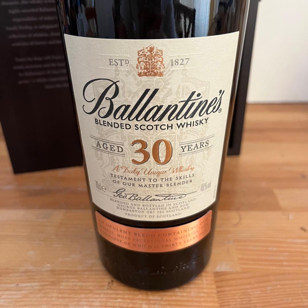 【未開栓】バランタイン 30年 スコッチウイスキー40度 750ml 木箱入り