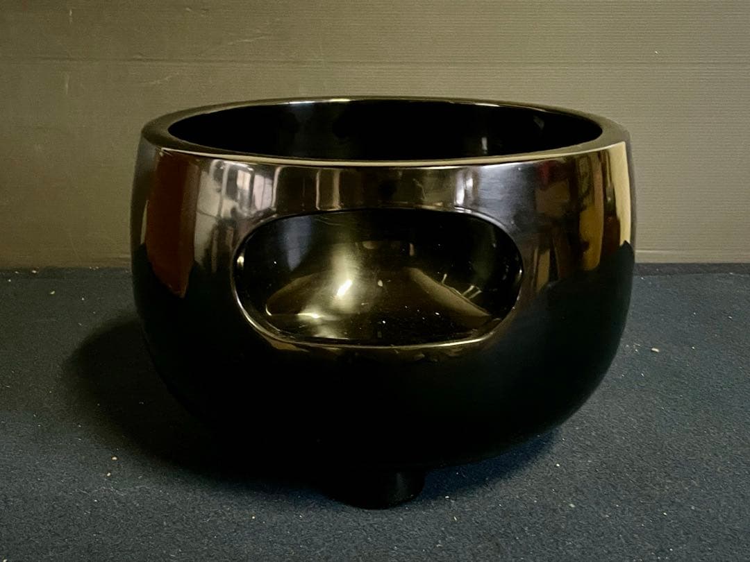 【美品】「母」 黒真塗 眉風炉 崇雲 土風炉 紙箱 茶道具 (1217F①)