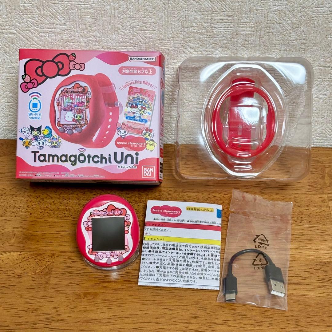 【極美品】たまごっちユニ サンリオキャラクターズ たまごっちuni