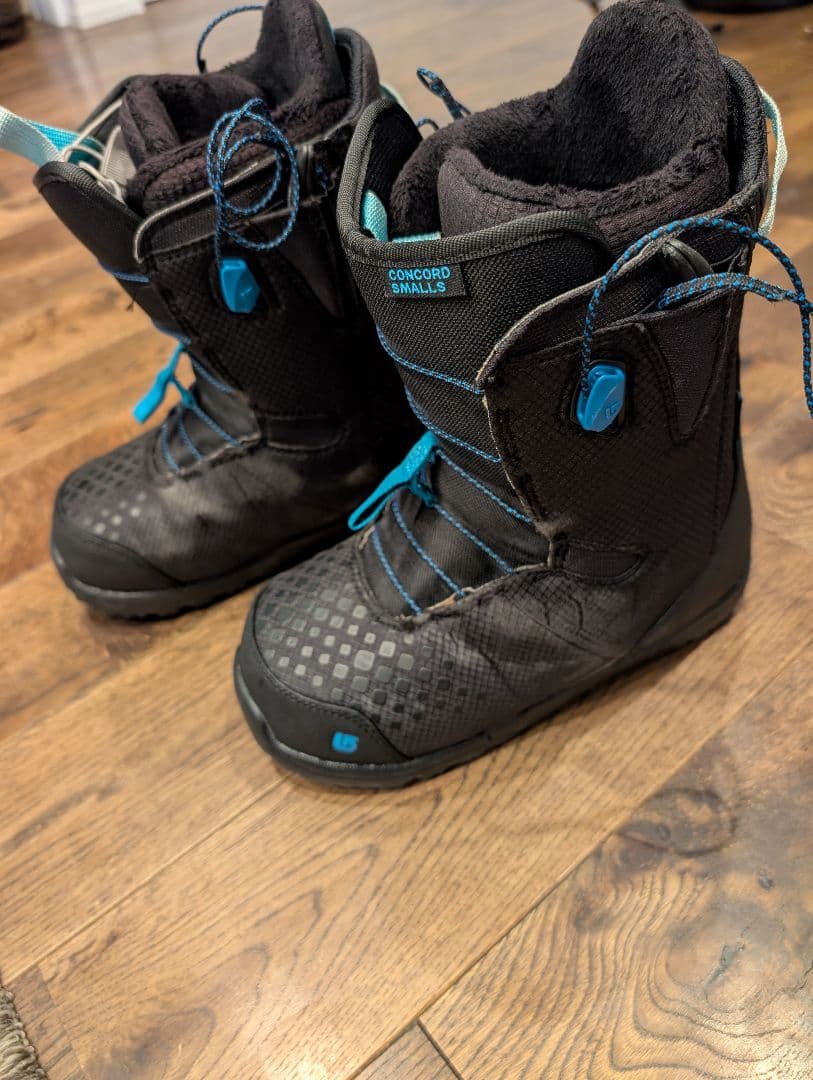 バートン　スノーボードブーツ　ジュニア 24cm