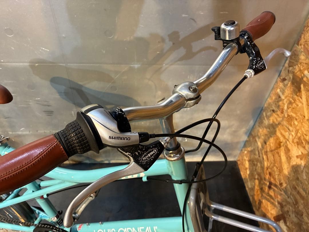 I17【大阪堺市/取引】ルイガノ EASEL7.0 20インチ 7段変速付き