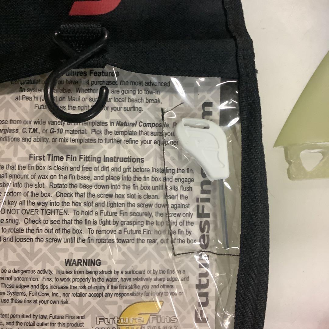 【新品】futures FIN サーフィン