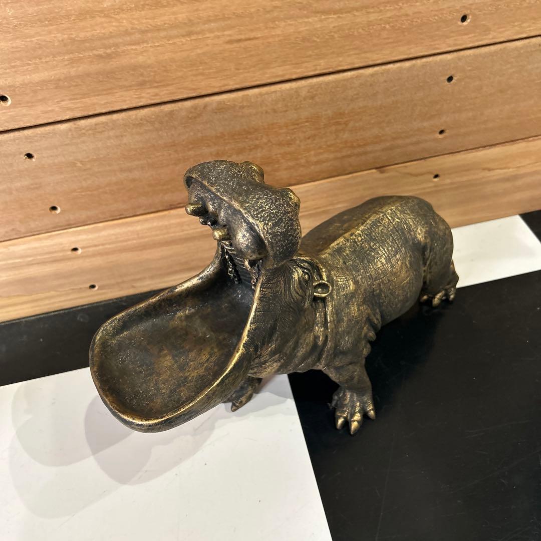 カバの置物、小物置き