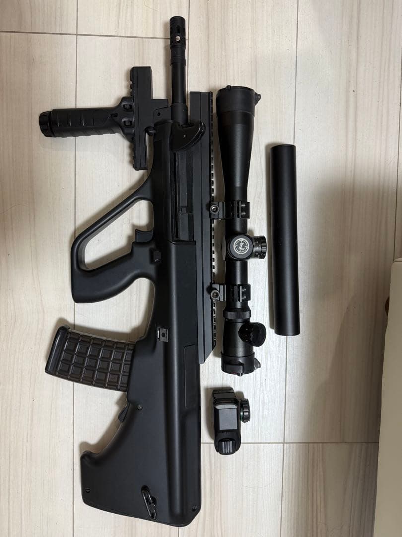 東京マルイAUG電動ガン スコープ付き　ガスガンPO8