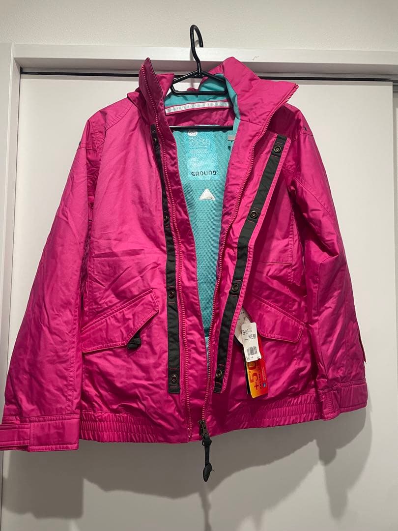 DESCENTE スキーウェア　スノボ　ピンク　新品未使用　レディース　セット