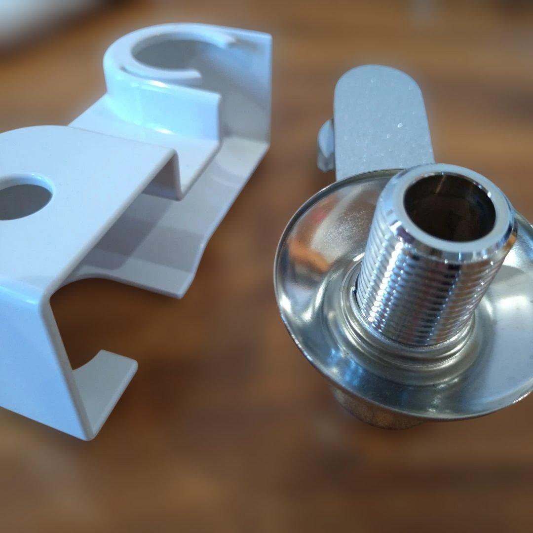 【未使用】SANEI　シャワー　混合栓　ホワイトシャワーヘッドセット