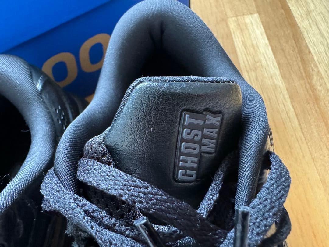 BROOKS ゴーストマックスLブラック　23.5cm GHOST MAX