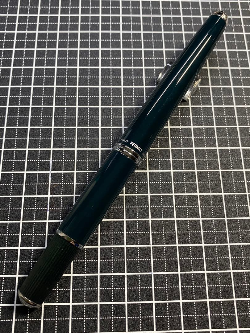 PILOT CAPLESS FERMO DARK-GREEN 万年筆　字幅M