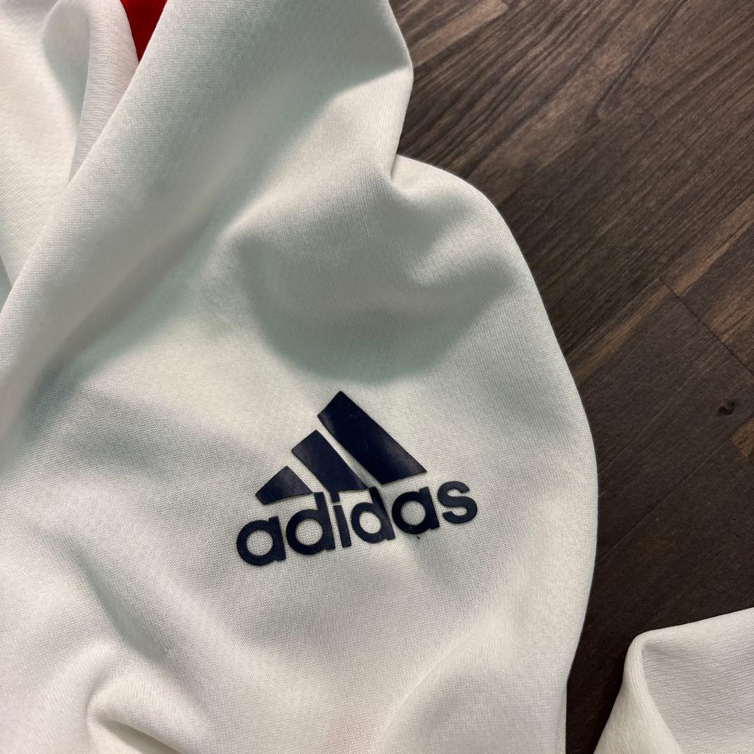 8BS1 adidas ロゴプリント長袖Tシャツ　トレーニングウェア古着