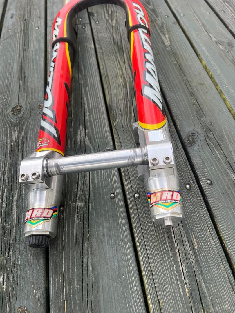 Manitou Xvert サスペンションフォーク