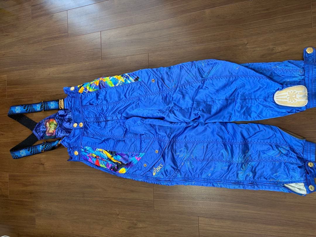 asics Austria代表　スキーウェア