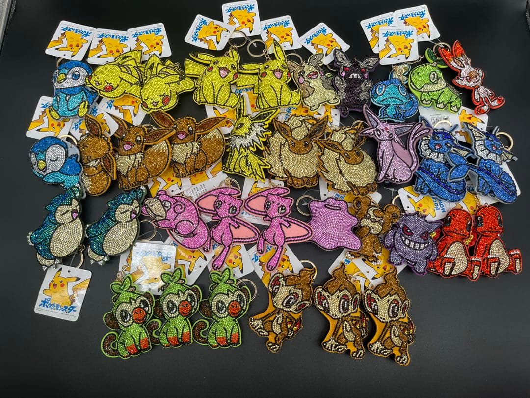 ポケモン ✨キラキラ キーホルダー 36個 まとめ売り 新品 タグ付き 非売品