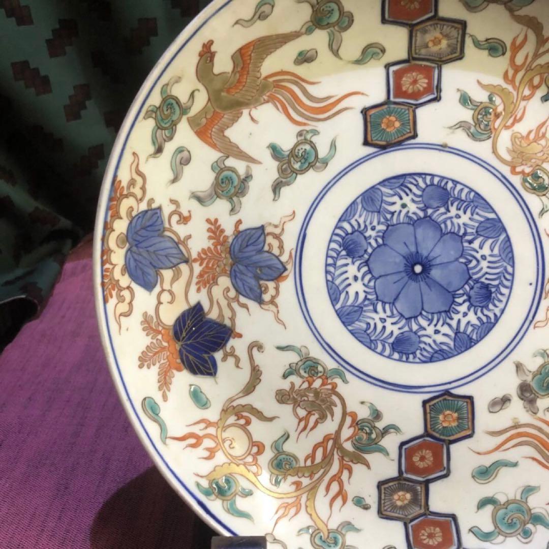 古伊万里　手書き色絵金彩　見込み花文様　和柄　瑞雲　鳳凰　龍の図　歪んだ古い大皿