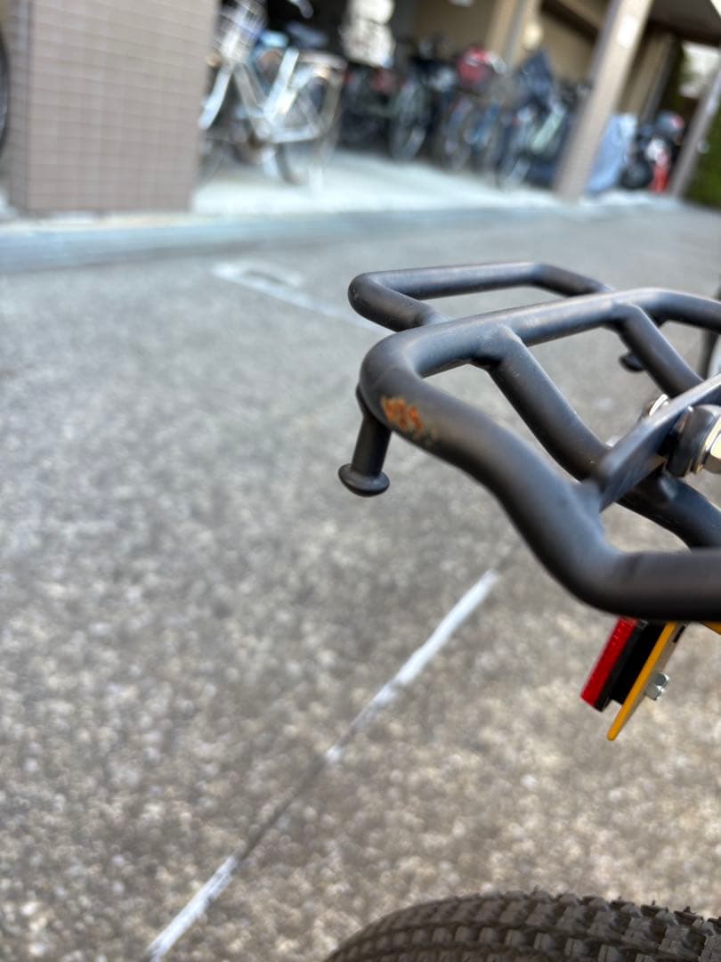 イエローバイク 小径タイヤ フロントバスケット付き