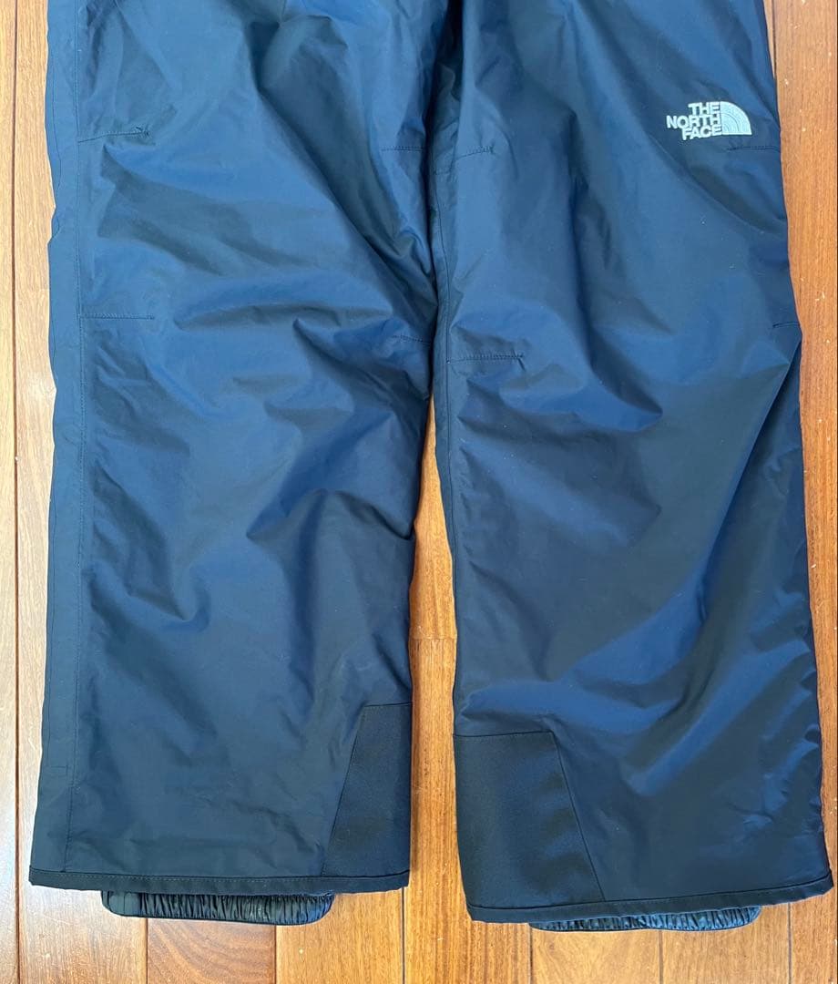 ノースフェイス　スノーパンツ 150 ブラック　スキーウェア