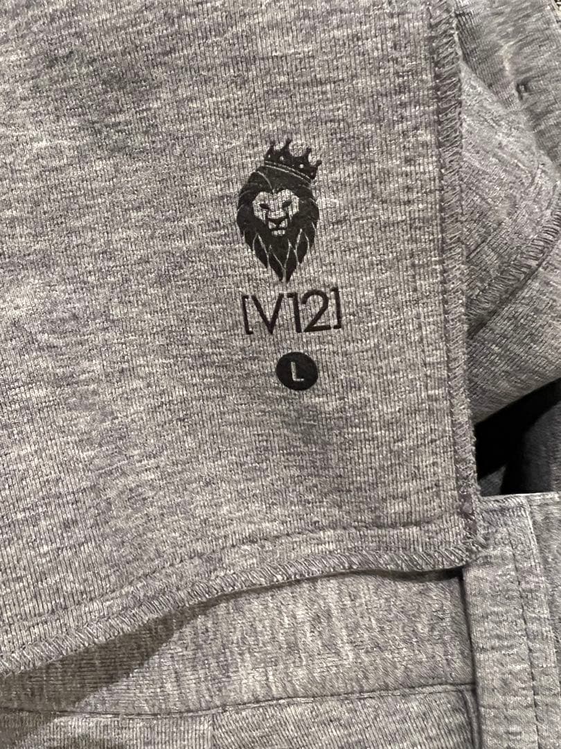 V12 スウェットセットアップ　メンズ　Lサイズ