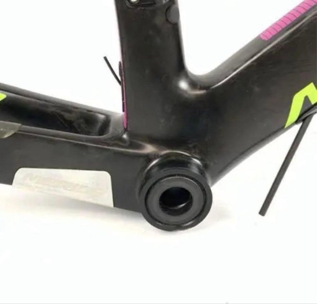 メリダ　リアクト　チーム　カーボンフレーム