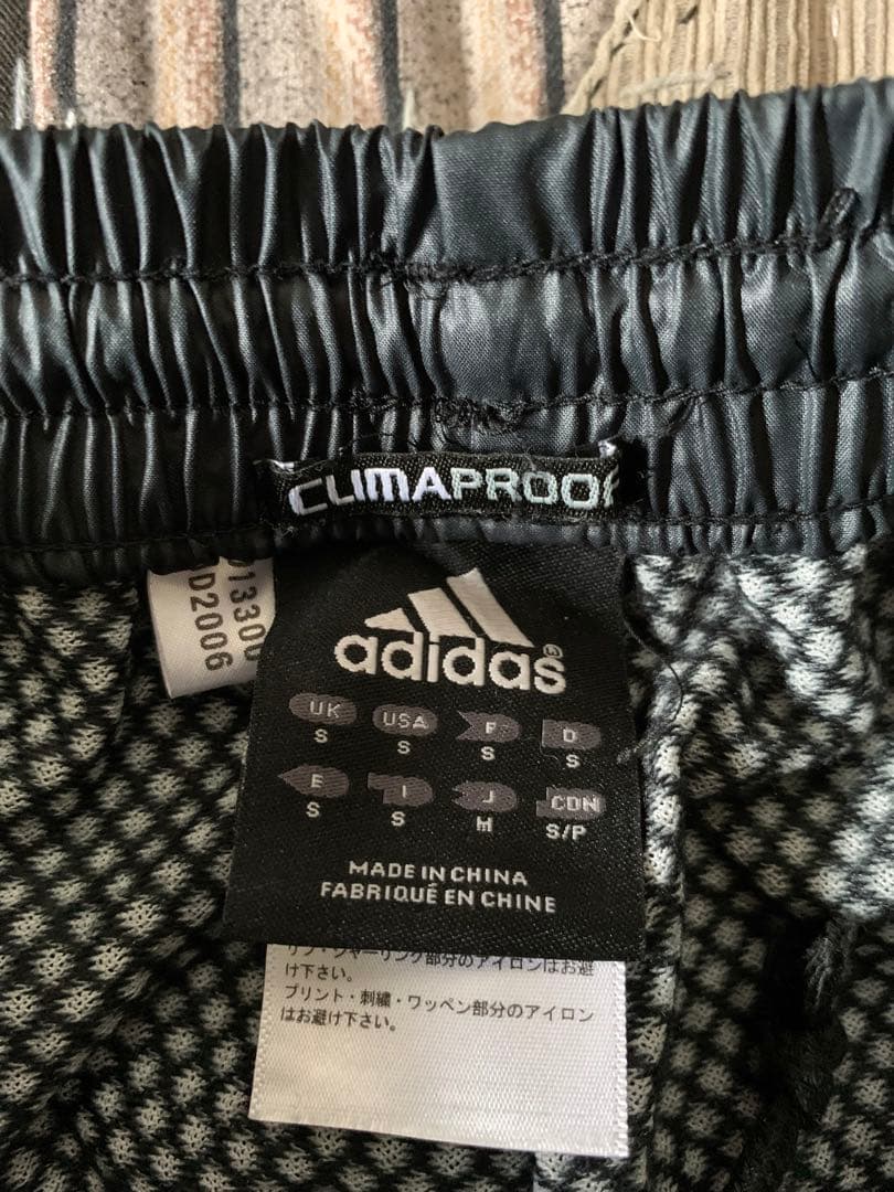 2010年製 adidas CLIMAPROOF セットアップ ジャージ 黒金