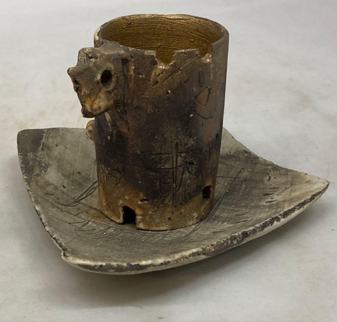 B331s コーヒーカップ　一組　作者不詳　変形　モダンアート