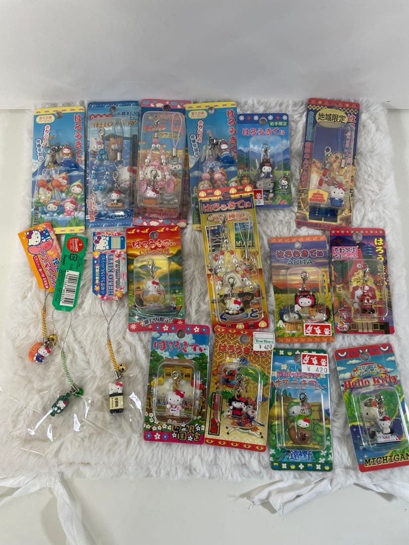 ご当地ハローキティ 根付け　大量まとめ売り　ストラップ チャーム114
