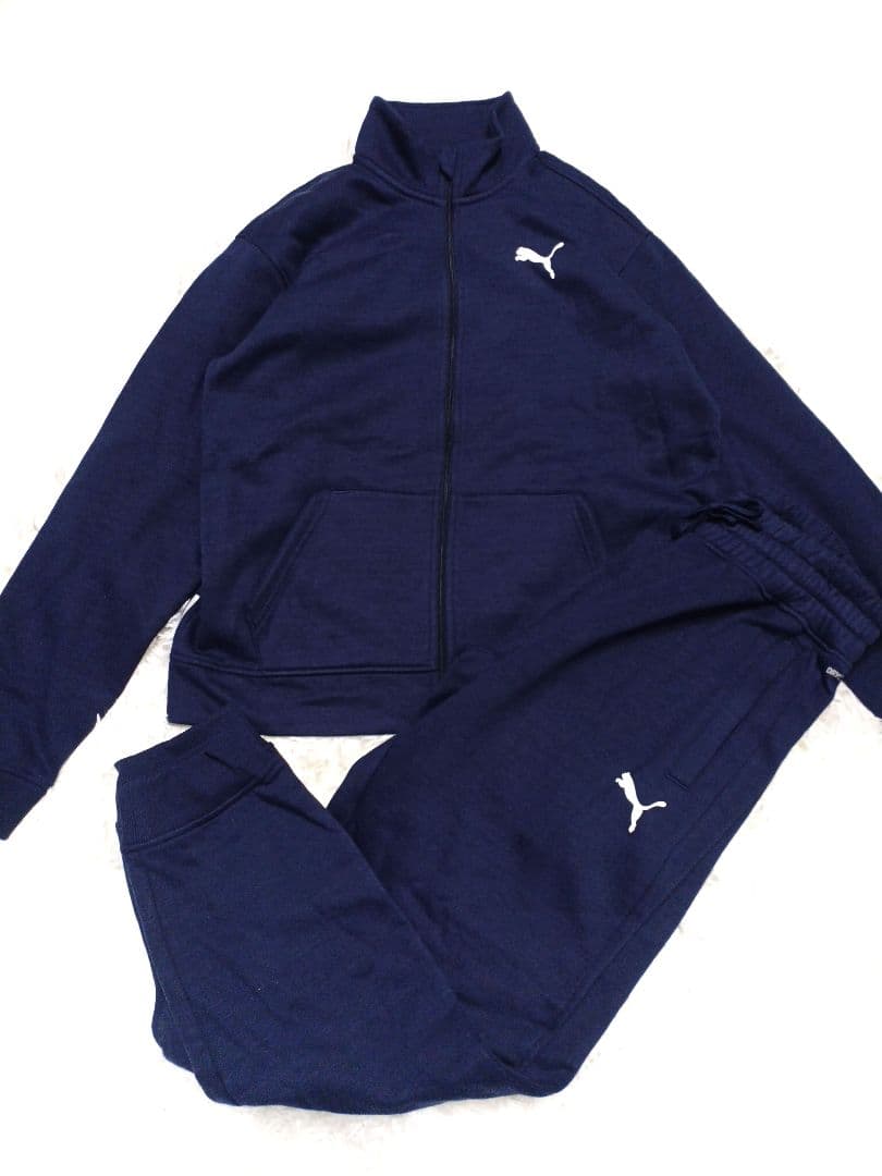 新品タグ付き PUMA スウェット ネイビーM