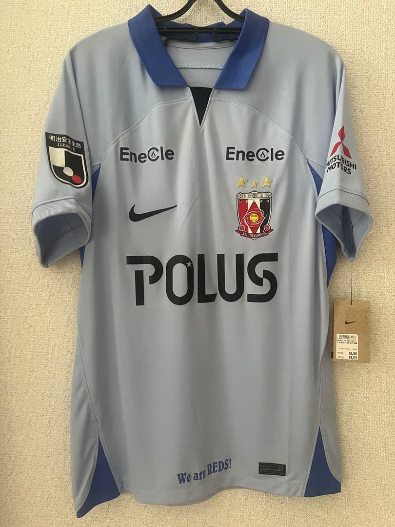 新品・未使用　浦和レッズAwayユニフォーム NIKE Mサイズ