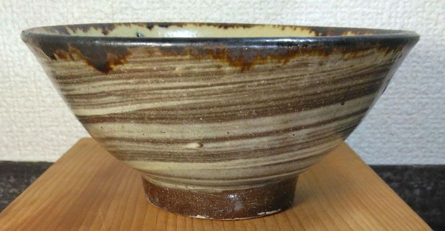 人間国宝 金城次郎 魚紋茶碗 栞 共箱 最上作 美品 壺屋焼 やちむん 壷屋焼