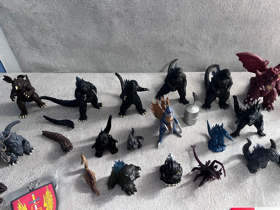 ゴジラ　フィギュア　グッズ　大量まとめ売り