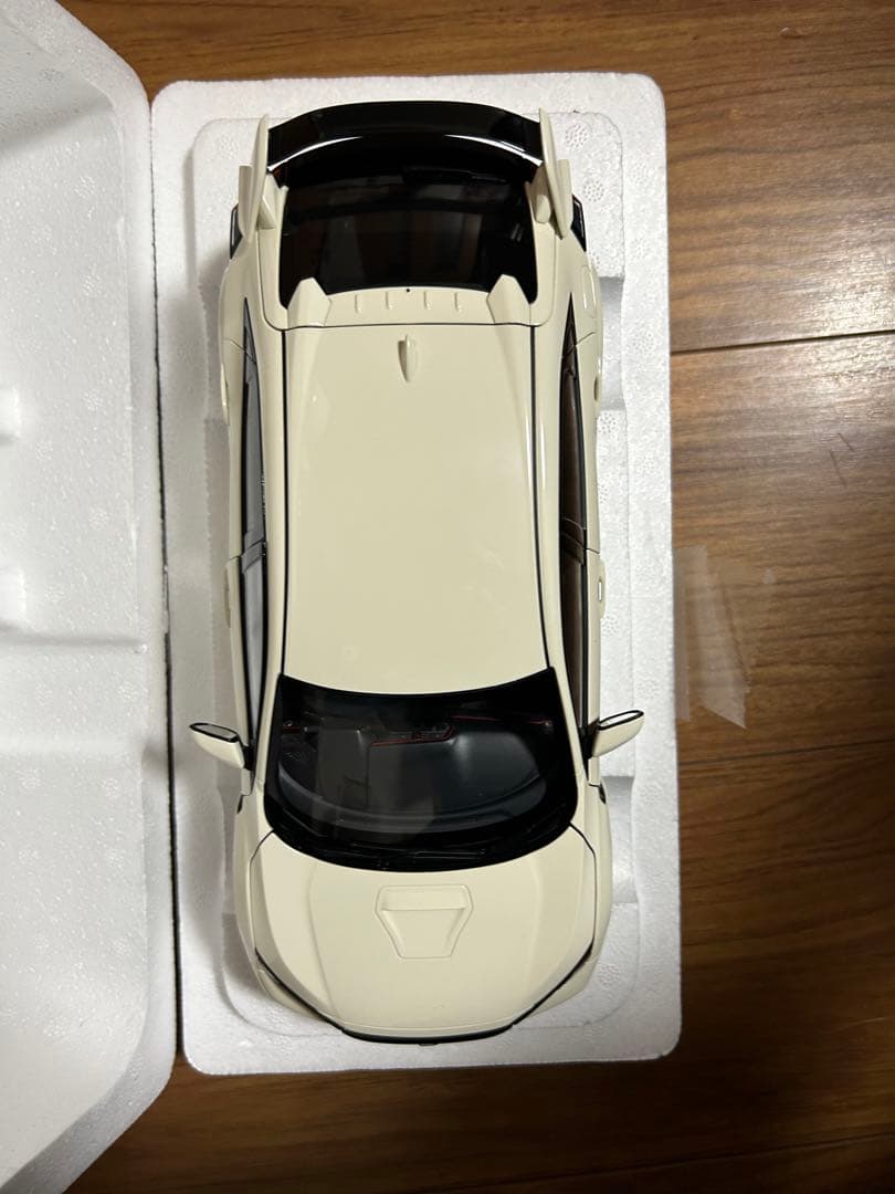 Civic Type R ホワイト ミニカー1/18