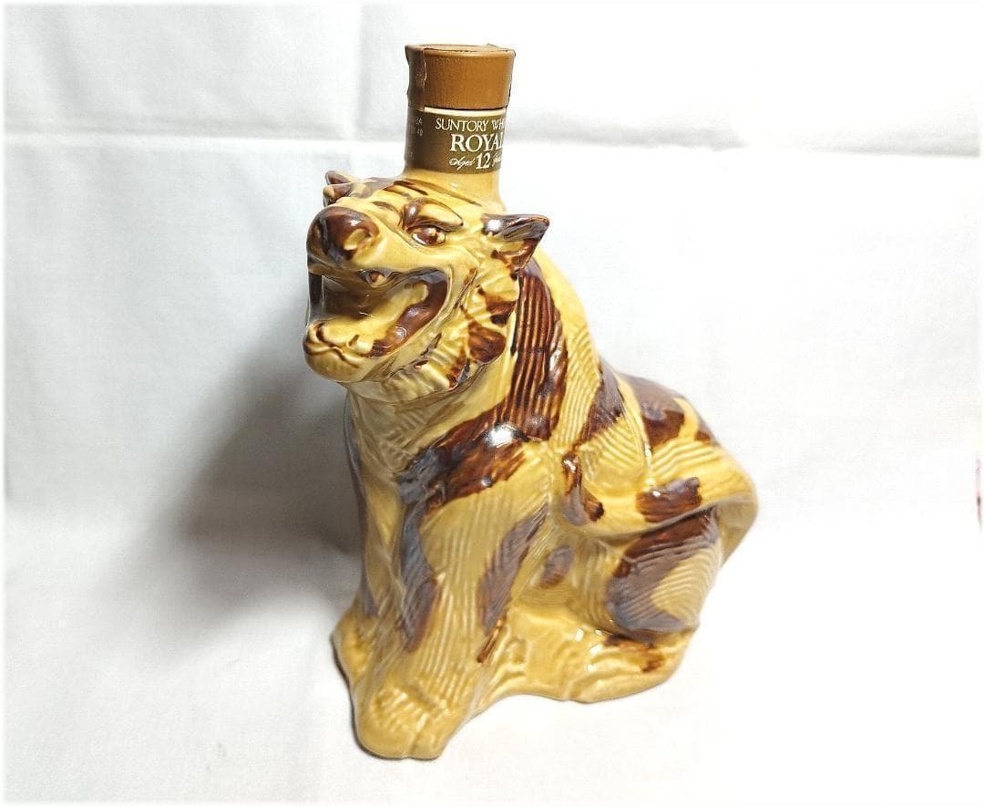 サントリー ウイスキー ローヤル12年 干支ボトル 虎年 ◆未開封品
